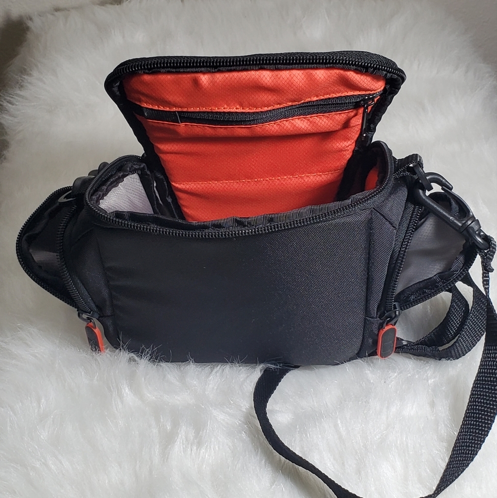 Case Logic Camera Case - Picture 12 of 12